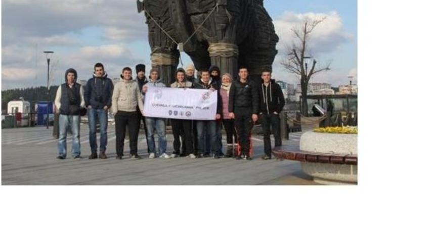 &ldquo;&ccedil;ocukları Kucaklamak&rdquo; Projesi &Ccedil;anakkale Gezisi