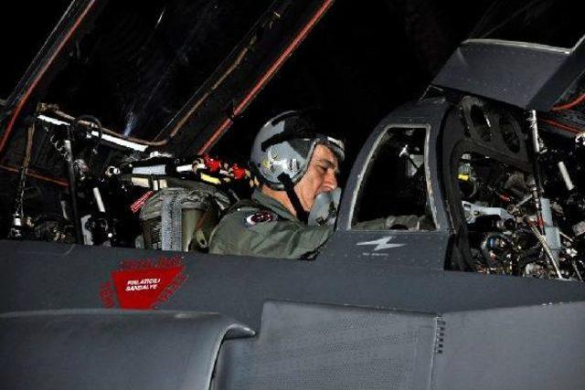 Orgeneral Akın Öztürk, Rf-4E'nin 'jübile Uçuşu'nu Gerçekleştirdi