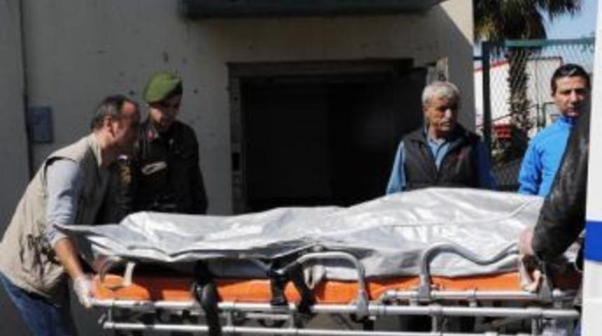 Elindeki T&uuml;fekle Yere D&uuml;şt&uuml;, Kazayla Babasını &Ouml;ld&uuml;rd&uuml;