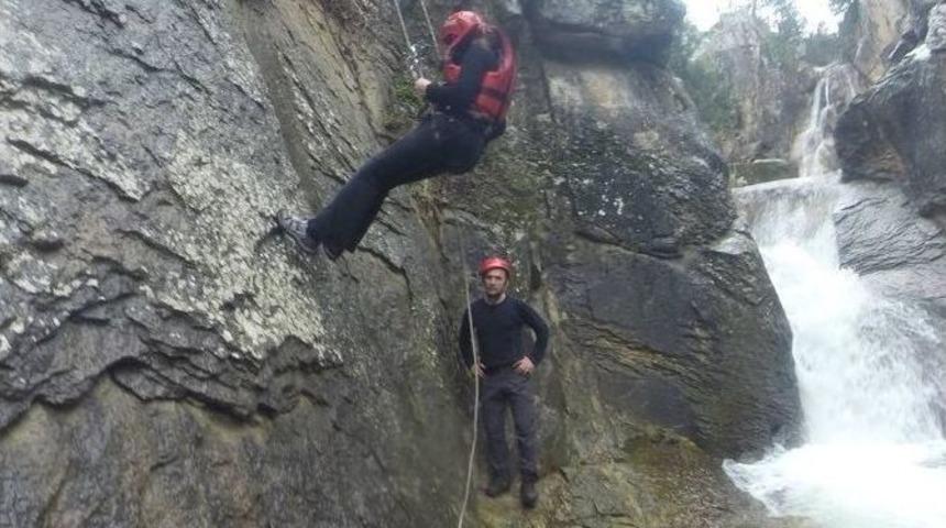 Dak Ekipleri Yorulmak Bilmiyor