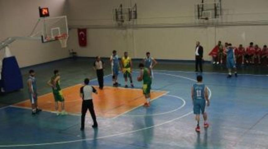 Bağlar Belediyesi Basket Takımı Zorlu Konya Deplasmanında Galip Ayrıldı