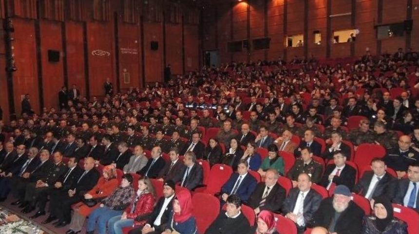 Kocaeli&rsquo;de Gazilere Devlet &Ouml;v&uuml;n&ccedil; Madalyası Verildi