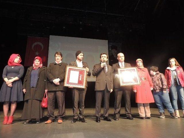 Kocaeli’de Gazilere Devlet Övünç Madalyası Verildi