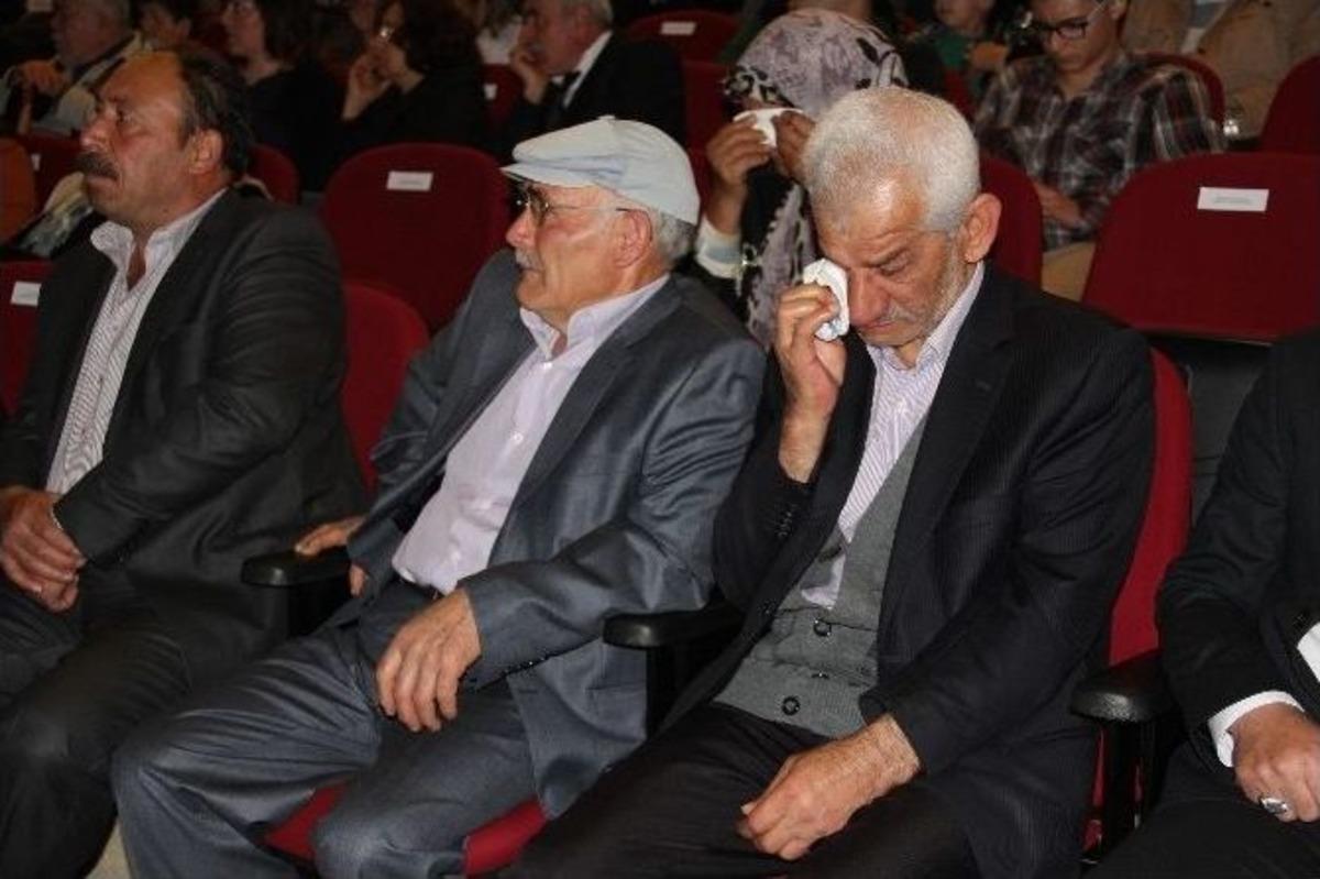 Şehit Yakınları, Evlatlarının Devlet &Ouml;v&uuml;n&ccedil; Madalyası&rsquo;nı G&ouml;zyaşlarıyla Aldı