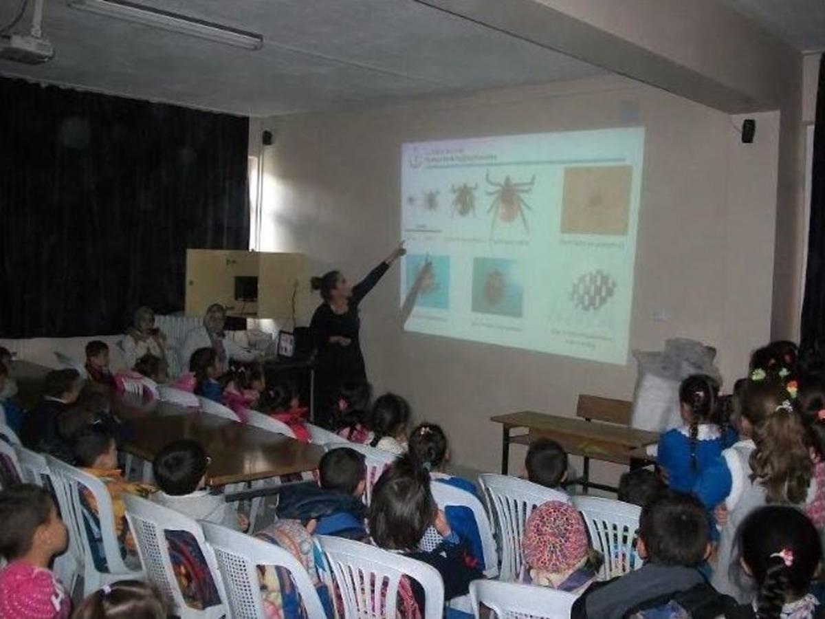 &Ouml;ğrencilere &rsquo;kırım Kango Kanamalı Ateşi&rsquo; Semineri