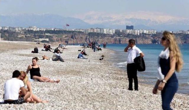 Güneşi Gören Sahile Koştu