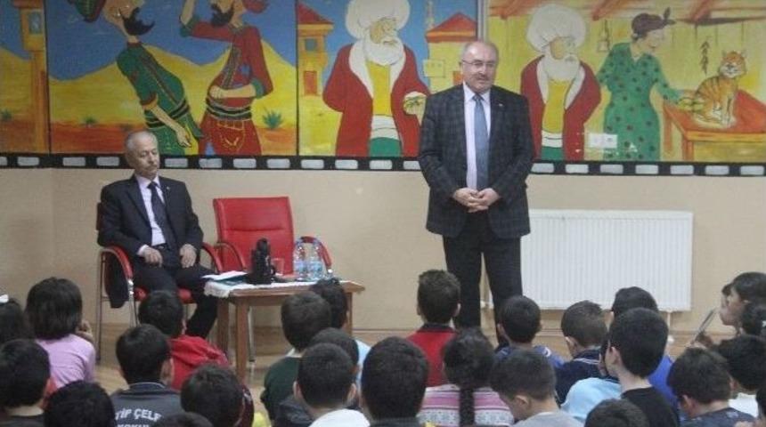 Bilgi Evi &Ouml;ğrencileri Yazar Ve Şairlerle Buluşuyor