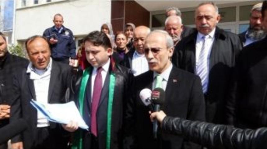 Başbakana Kına G&ouml;ndermekten Hakkında Dava A&ccedil;ılan Şehit Babası Beraat Etti