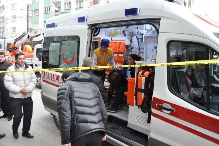 Yaşı 10’u Geçmeyen Bir Çocuk Evinin Camından Feci Kazayı Cep Telefonuyla Görüntüledi G3