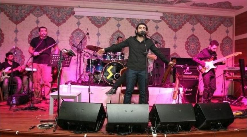 Esenyurt&rsquo;ta Sağlık&ccedil;ılara Bayram Kutlaması