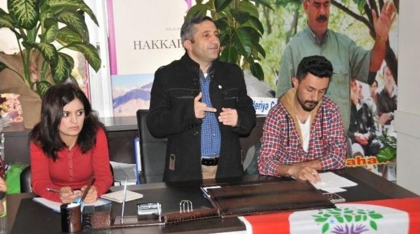 Hdp Muhtarlarla Bir Araya Geldi