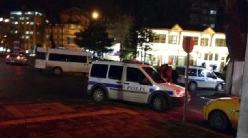 K&uuml;tahya&rsquo;da Bı&ccedil;aklı Kavga: 1 Yaralı