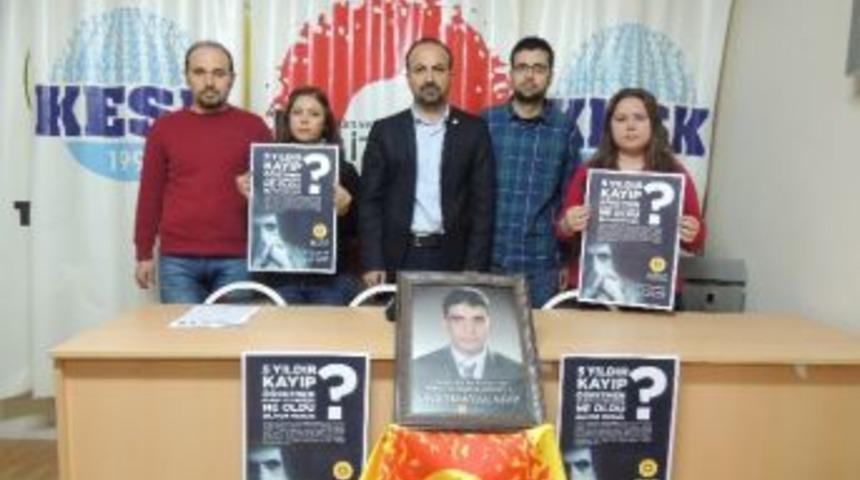 Eğitim Sen 5 Yıl &Ouml;nce Kaybolan &Ouml;ğretmenini Unutmadı