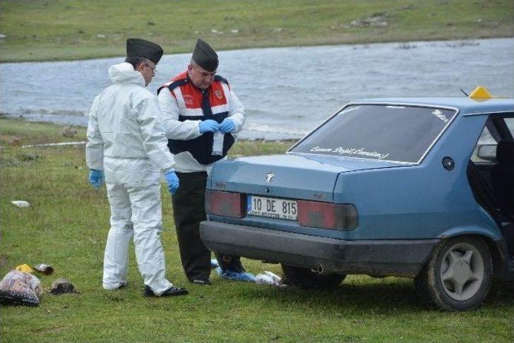 (özel Haber) Balıkesir’de Otomobil İçerisinde 2 Kişi Ölü Bulundu G1