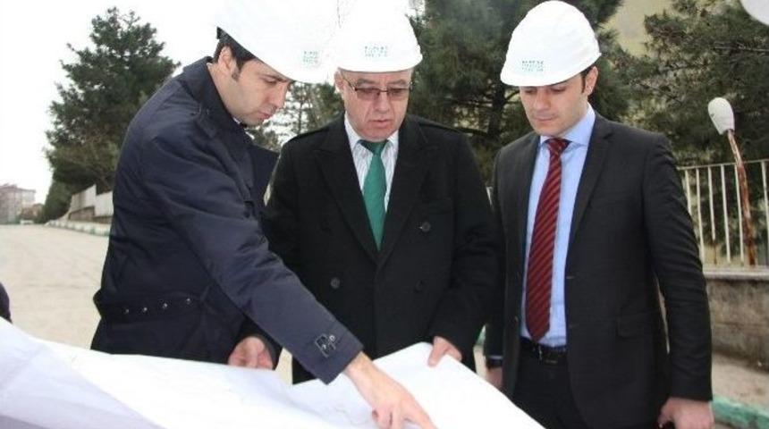 Uedaş Genel M&uuml;d&uuml;r&uuml; Sahada &Ccedil;alışmaları Denetledi