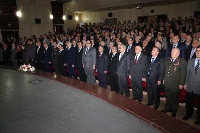 Sakarya'da Şehit Yakınlarına Devlet Övünç Madalyaları Verildi