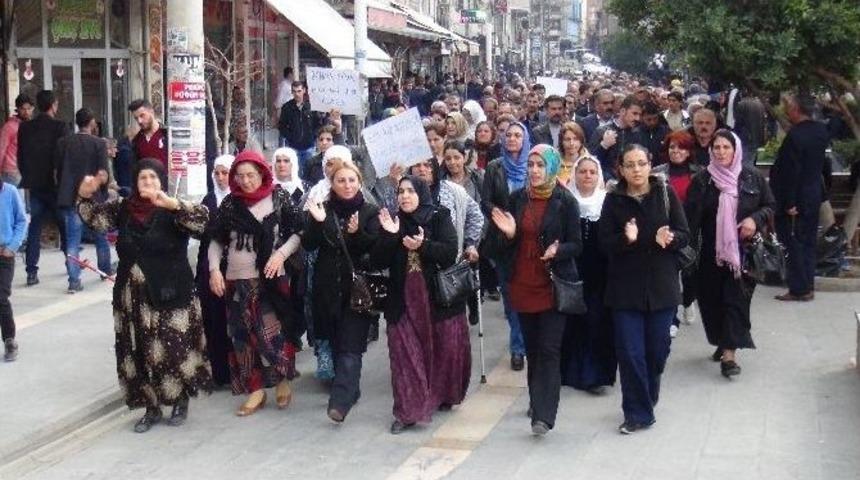 Halep&ccedil;e Katliamı Kızıltepe&rsquo;de Protesto Edildi