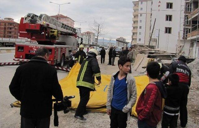 İntihara Kalkışan Şahsı Polis Vazgeçirdi