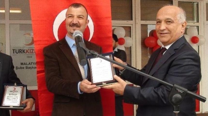 Ortak Değer Derneği Başkanı Kılı&ccedil;&rsquo;a 2 &Ouml;d&uuml;l