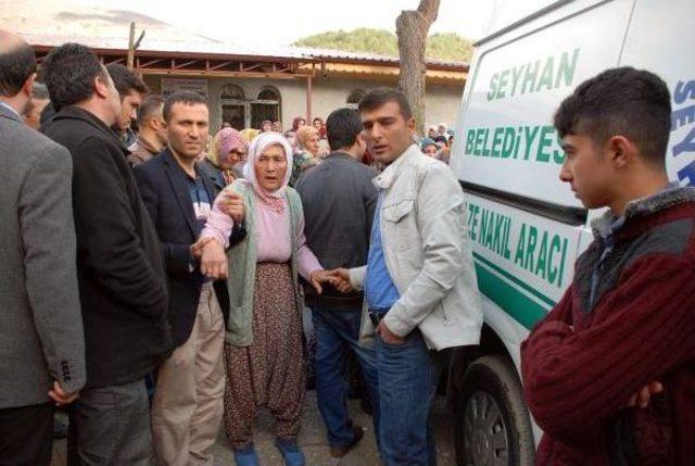 İntihar Eden Sözleşmeli Erin Cenazesi Toprağa Verildi