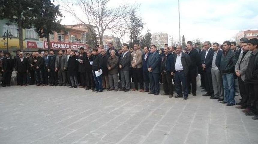 Kahta'da Iki Dilde Halep&ccedil;e Protestosu