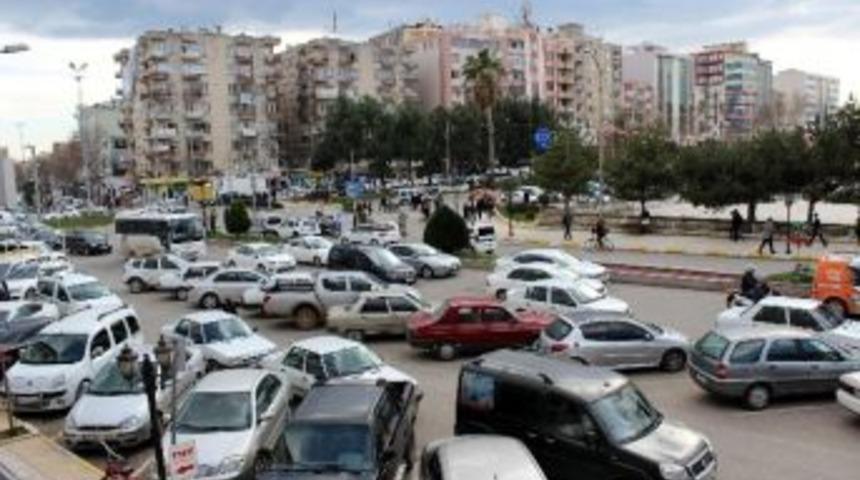 D&uuml;zensiz Parklar S&uuml;r&uuml;c&uuml;leri Canından Bezdiriyor