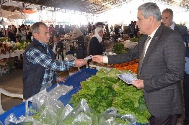 Başkan Şaşmaz, Dalaman Esnafına Kimlik Kartı Dağıttı