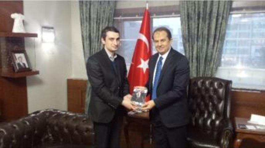 Agd&rsquo;den Vali Taşyapan&rsquo;a Ziyaret