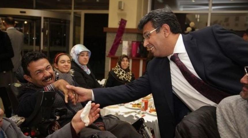 K&uuml;&ccedil;&uuml;k&ccedil;ekmece Belediyesi&rsquo;nden Engelliler İ&ccedil;in B&uuml;y&uuml;k Proje