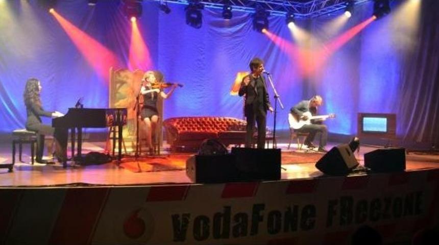 Teoman, Kayserili Hayranlarıyla Buluştu