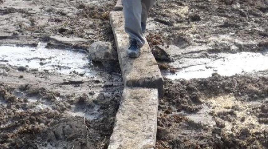 Karlar Eridi K&ouml;yler &Ccedil;amur Deryasına D&ouml;nd&uuml;