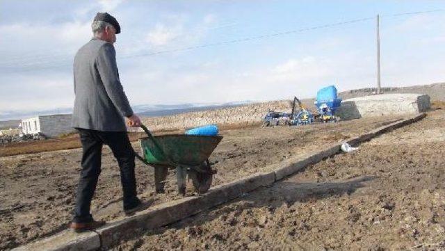 Karlar Eridi Köyler Çamur Deryasına Döndü