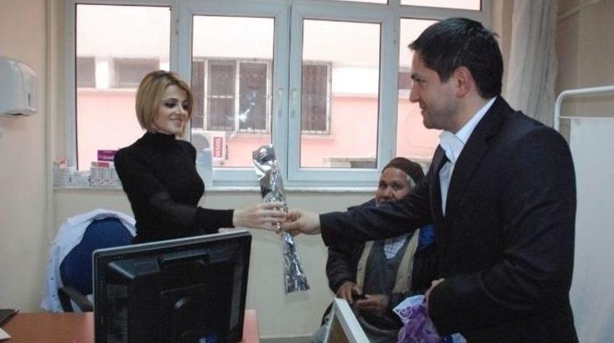 Nizip Umut Evi Derneği, Tıp Bayramını Hastanede Kutladı