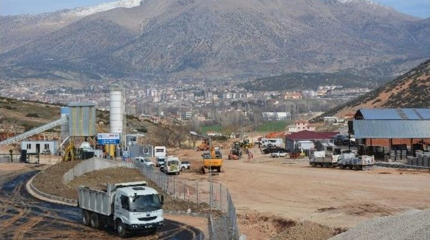 Antalya B&uuml;y&uuml;kşehir Belediyesi&rsquo;nden Elmalı&rsquo;ya Dev Yatırım