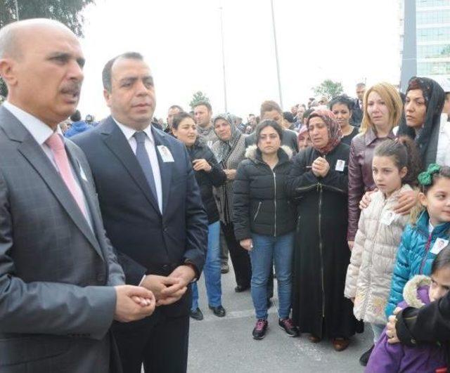 Beyin Kanamasından &Ouml;len Polis I&ccedil;in Cenaze T&ouml;reni 1