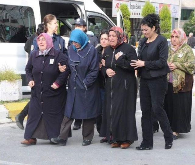 Beyin Kanamasından &Ouml;len Polis I&ccedil;in Cenaze T&ouml;reni 2