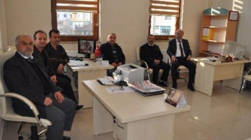 S&ouml;ğ&uuml;t Belediyesi B&uuml;t&uuml;n Muhtarlara Oda Tahsis Etti