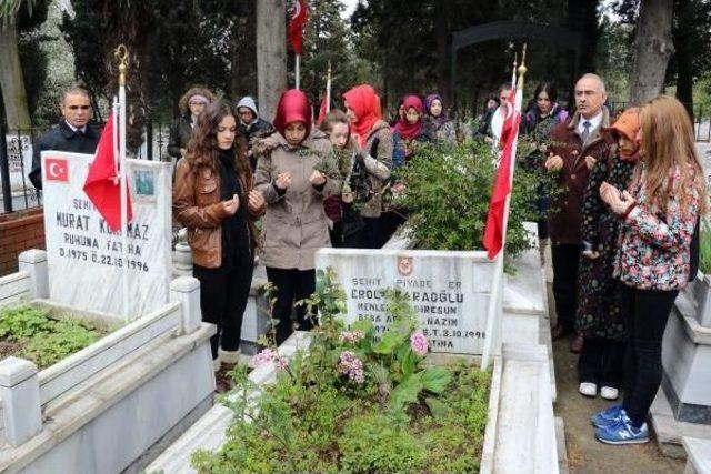 Liseliler Şehitleri Andı