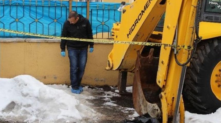 Erzurum&rsquo;da Sokak Ortasında Kadın Cesedi Bulundu