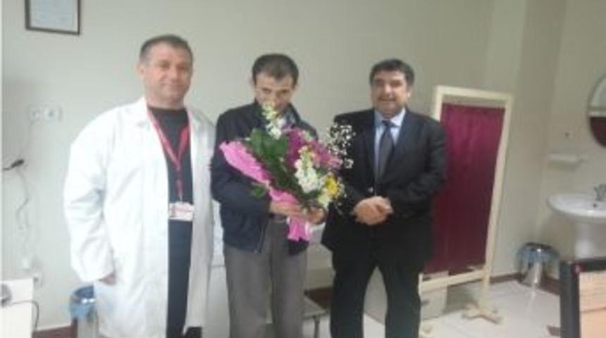 Hastadan Doktoruna &Ccedil;i&ccedil;ekli Teşekk&uuml;r