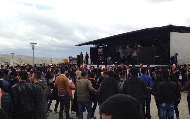 Batman Üniversitesi’nde Nevruz Kutlaması