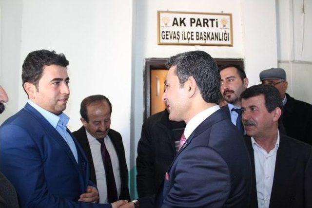 Ak Partili Şahin&rsquo;den Başkan Hakan&rsquo;a Ziyaret 3