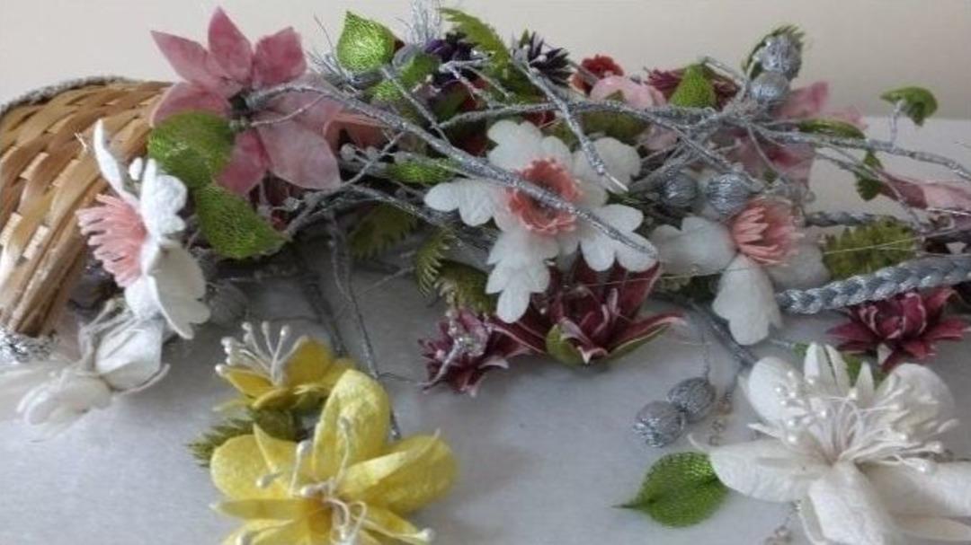 İpek Kozaları Burhaniyeli Kadınların Elinde &Ccedil;i&ccedil;ek Oldu