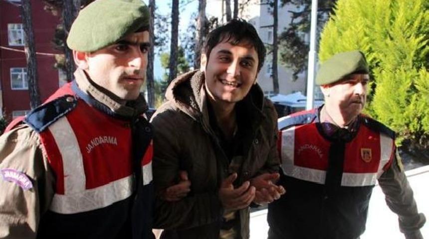 Babasını &Ouml;ld&uuml;ren Sanık, Akıl Sağlığı Raporu Ile Ceza Almadı