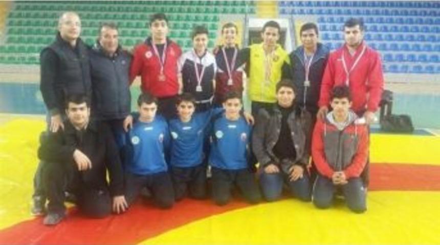 Grekoromen Yıldızlar Grup Şampiyonası M&uuml;sabakaları