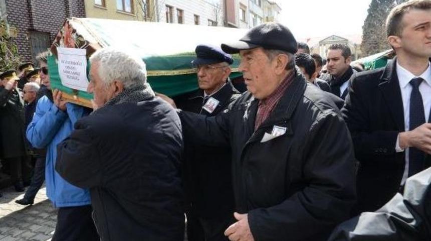 Kıvrıkoğlu'nun Eşinin Cenazesine Başbuğ Ve B&uuml;y&uuml;kanıt Da Katıldı