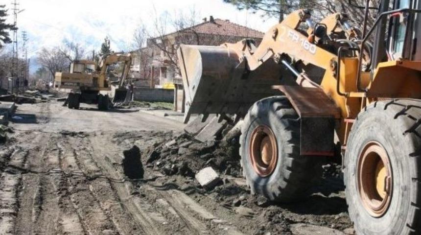 Erzincan&rsquo;da Bu Yıl Asfalt Yılı Olacak