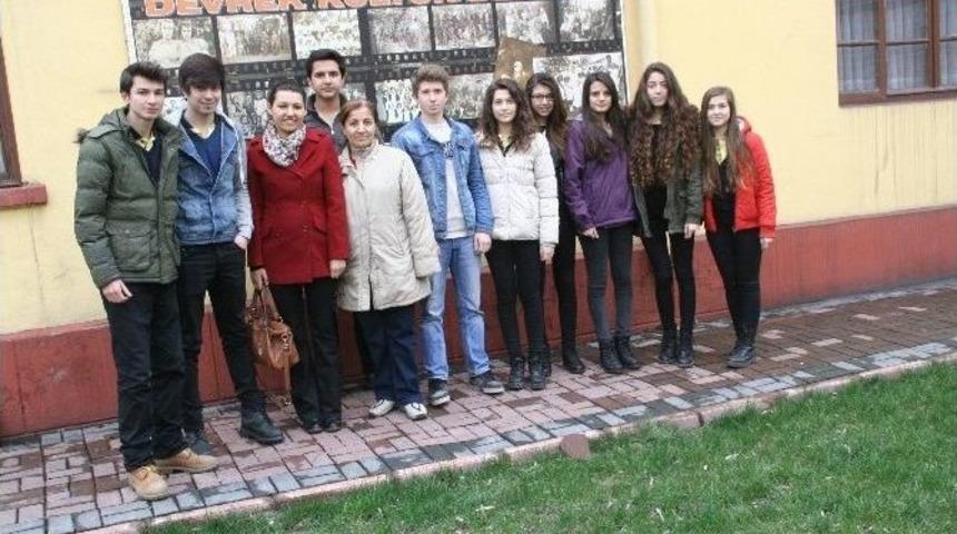 Lise &Ouml;ğrencilerinden Kısa Film