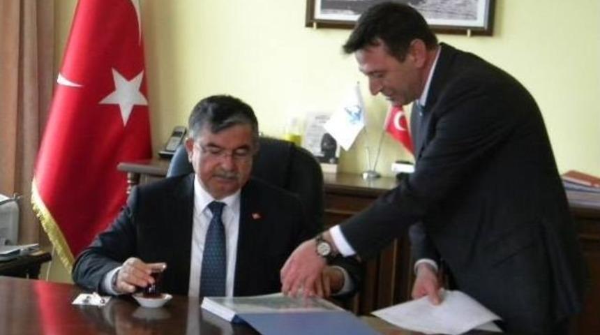 Bakan Yılmaz Yenice&rsquo;yi Ziyaret Etti