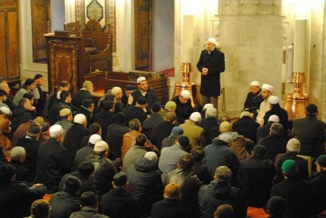 &Ccedil;anakkale Şehitleri Camilerde Dualarla Anıldı